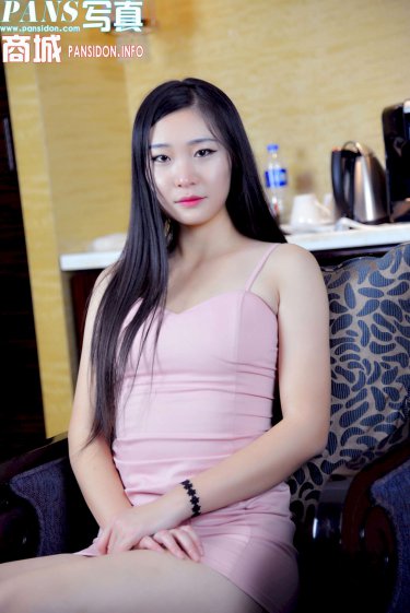 你轻轻的将我含在唇间是什么歌